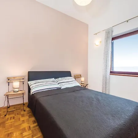 One-bedroom In Svpetar