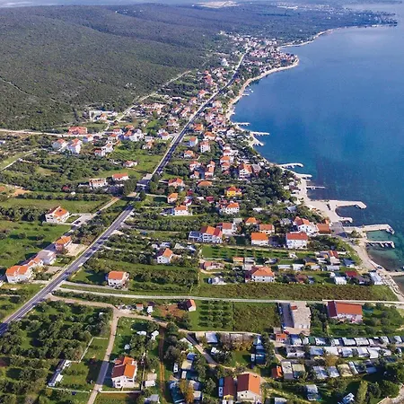 Daire One-bedroom In Svpetar Sveti Petar (Zadar)